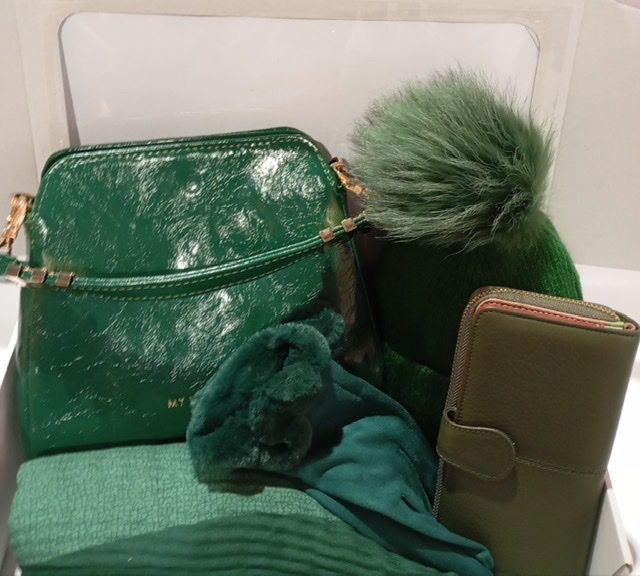 Poklon set Lovely i prava koža